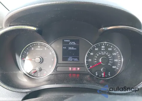 2014 Kia Forte Lx z USA, uszkodzony, nr VIN KNAFK4A63E5198711